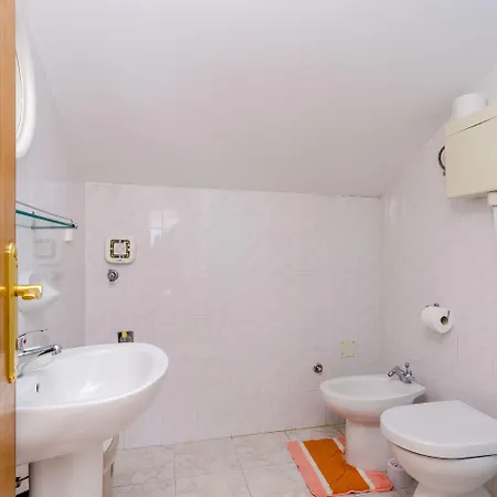 Mali Paradiso Apartman Mlini